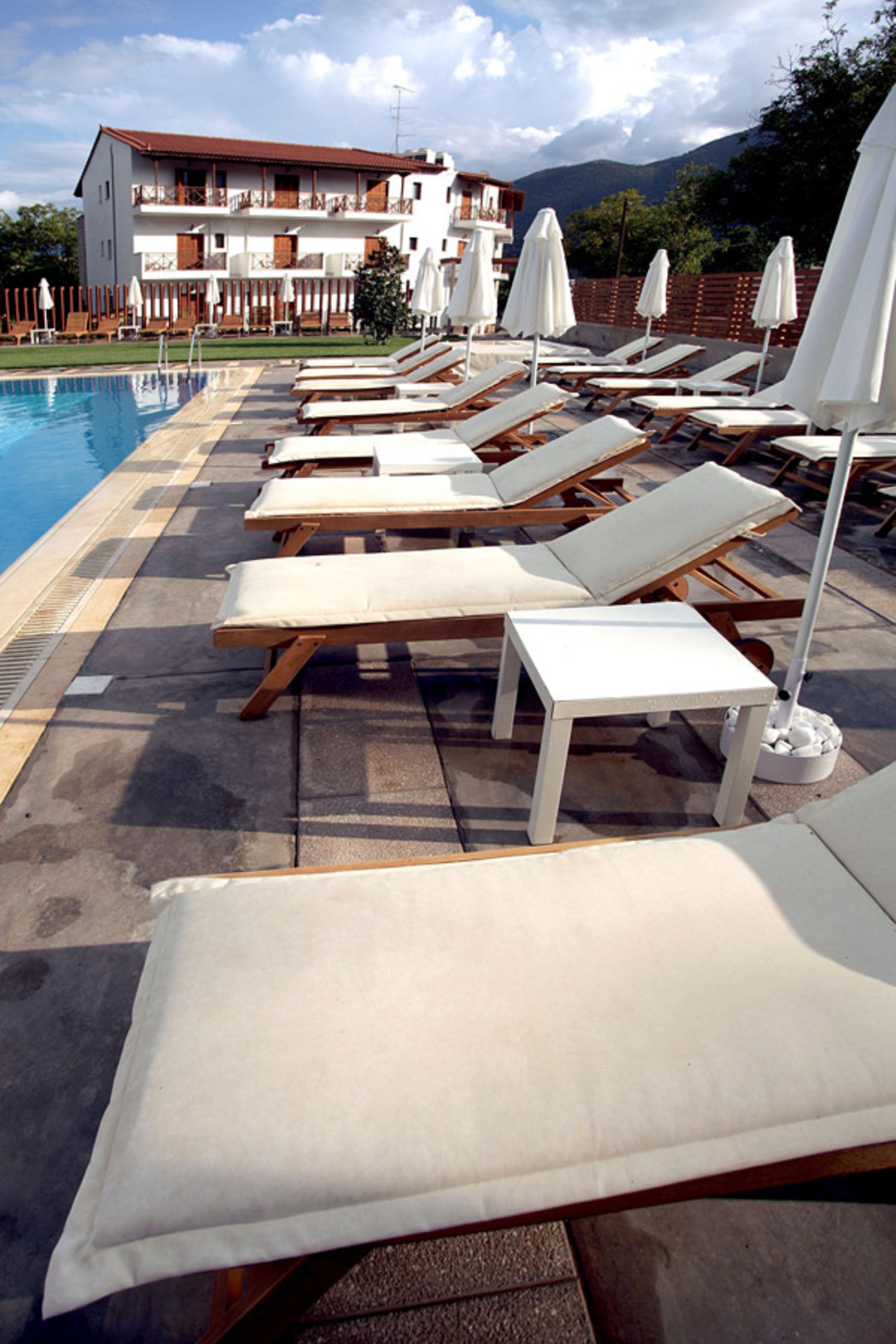 Mont Helmos Hotel Klitoria Exterior photo
