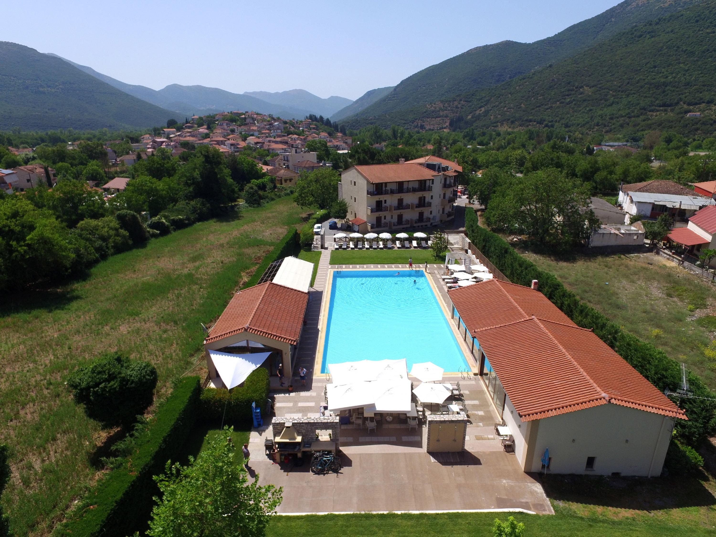 Mont Helmos Hotel Klitoria Exterior photo